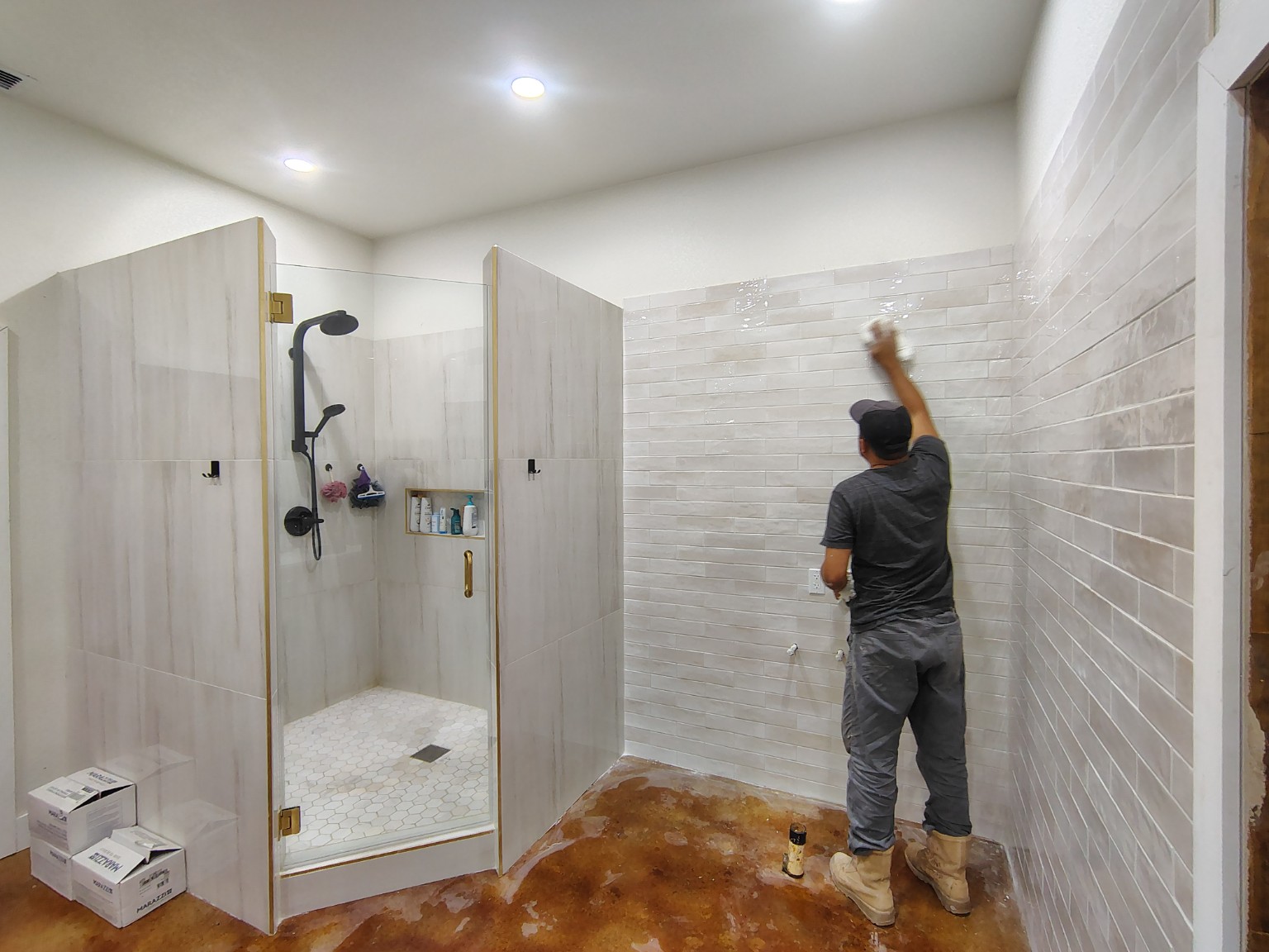 Trabajo realizado por Alex Tile, Wood Floor & More